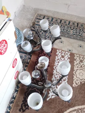 ثريات فخمه بحاله جيده