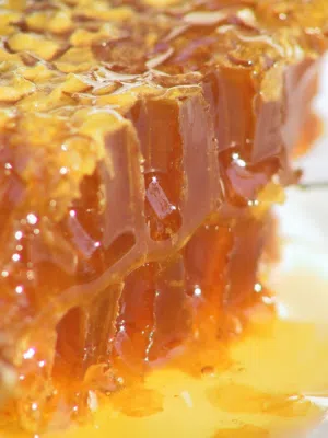 Iranian honey and natural honey