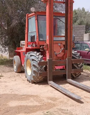 فركة(رافعة شوكية) لي الإيجار