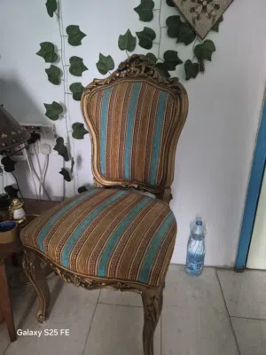 كرسي خشب زان