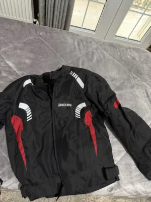 جاكيت دراجه مع حمايه للكتف