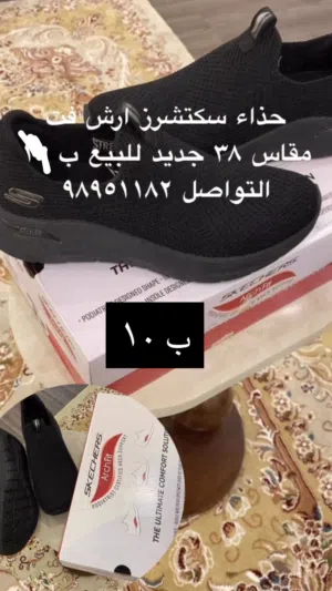 للبيع جديد مع فساتين