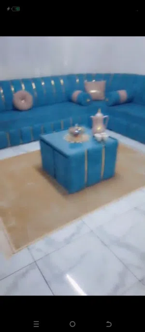 جلسه خليجيه  تفصيل استعمال بسيط خشب سويد والاسفنج ظغط عالي16 مقعد للبيع