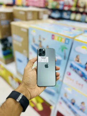 Iphone 11 pro 64 gb good battery excellent condition phone