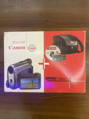 كاميرا كانون MV920 Value Kit