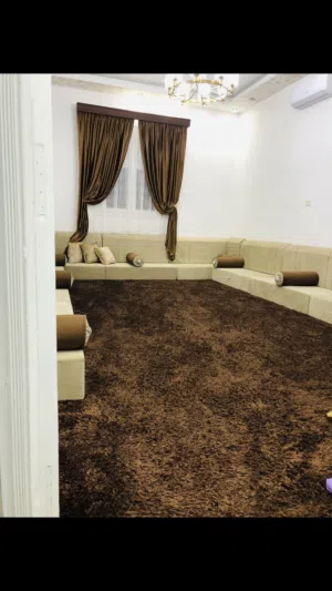 بساط شاقي رزين فقط للبيع