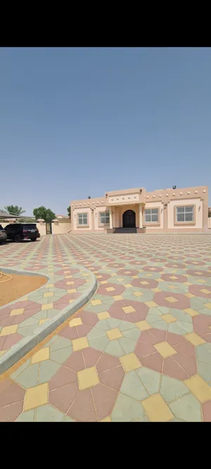 200 m2 5 Bedrooms Villa for Sale in Al Ain Zakher