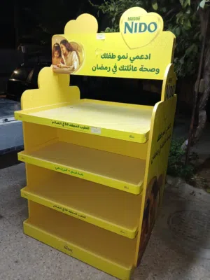 ديكور مستعمل استاندات كاونترات سوبر ماركت طاولات خزائن مستعمل بحاله جيده جدا للبيع بأسعار مناسبة