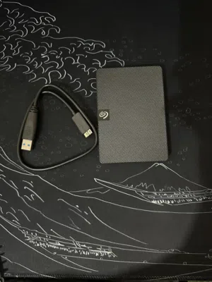 هارد ديسك 2تيرا من seagate هيلث 100% استعمال شهرين.