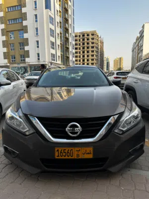 Nissan Altima SV 2016 for sale - American specs, brown colour, automatic transmission, 2.5L engine