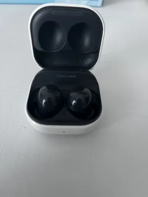 Samsung buds 2, lightly used