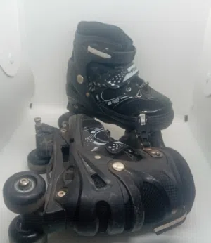 رولر سكيتس مستعمل باللون الاسود