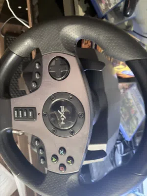 للبيع سوني 4 . شوف وش معاها و شوف الوصف