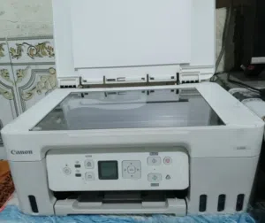 طابعه وجه واحد طبع + استنساخ سعرها مناسب جداً نظيفه استعمال قليل بيها مجال للشراي فقط مامتوفر توصيل