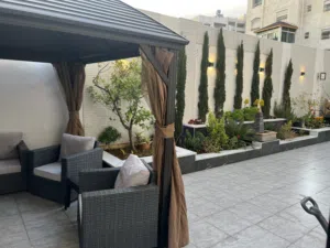 شقة مفروشة للإيجار البنيات بجانب جامعة البترا