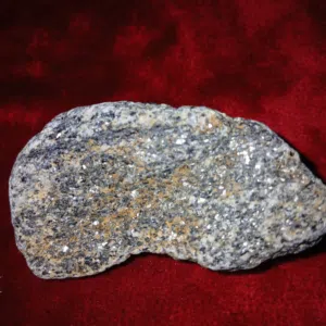 حجر كريم للبيع