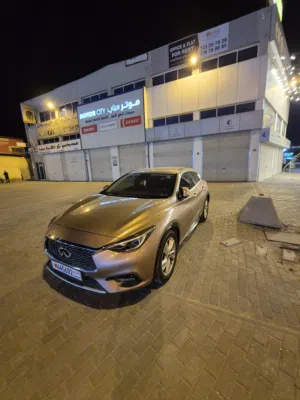 انفينتي Q30 للبيع