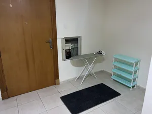 bed space male executive