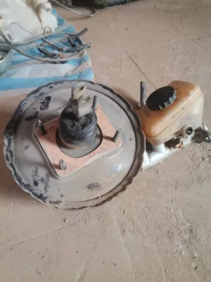 اغراض لكزس 400 نظيفه جداً