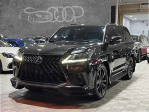 Lexus LX 570 Black Edition S