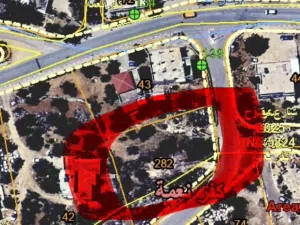 ارض في كفرنعمة الشارع الرئيسي