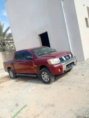نسان تايتن للبيع سياره الله يبارك عيب لا
