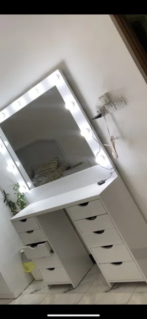 ميز تواليت