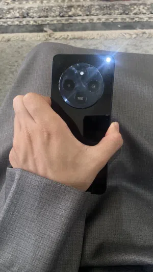 متوفر جوال  redmi C14 لون اسود ملكي  ب 4 رام ذاكرة  عرض لا يفوت + الجوال برابر ما يشكي باس
