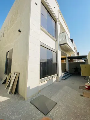 5 Bedrooms . Unfurnished . Yearly2