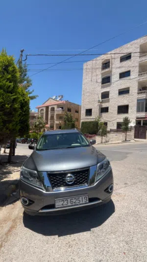 سيارة نيسان باثفندر استخدام عاىلي 2016