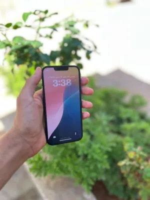 ايفون 13 العادي