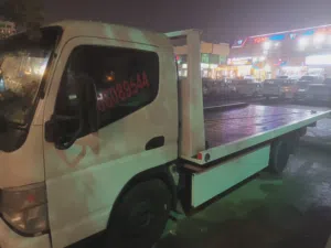 خدمه ونش جميع مناطق الكويت على مدار ساعه نقل معدات ثقيله والخفيفه