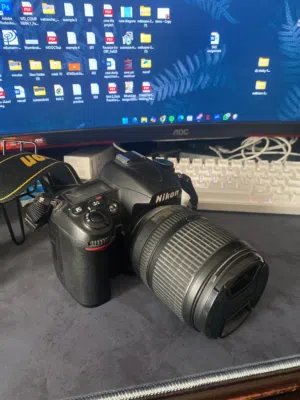 كاميرا نيكون D7000