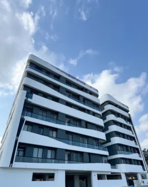 1 BHK New hotel finish Apt شقة غرفة واحدة جديدة بتشطيبات فندقية راقية - تلال العذيبة.