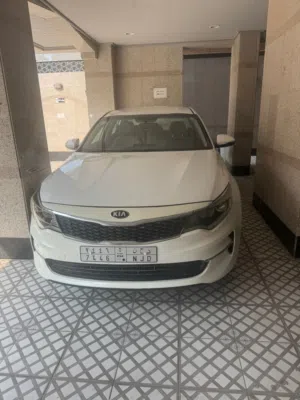 Kia Optima (2017 Model) in white color