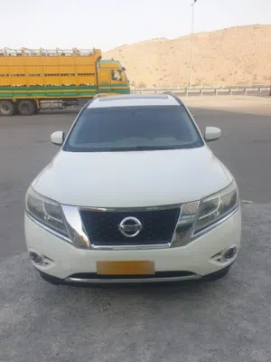 Used Nissan Pathfinder in Muscat