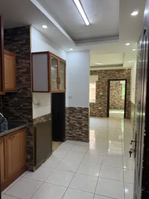 Unfurnished studio for Rent in Al-Jandawel near to King Al-Hussain Business Park (KHBP) استديو فارغ