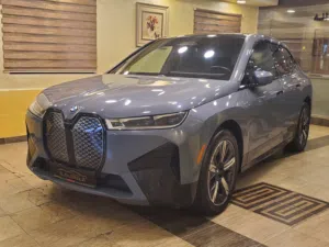 2023 BMW iX xDrive40 AWD بي ام دبليو iX xDrive40 AWD كهربائية بالكامل موديل 2023