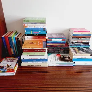 مجموعة مكونة من 100 كتاب