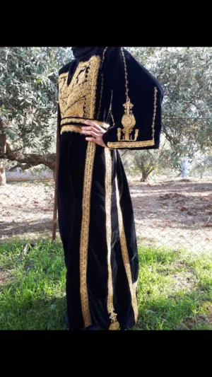 ثوب الفلسطيني قديم أصلي و فسطان بلؤلؤ للبيع!!!