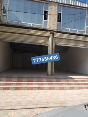 يوووووووووووووووجد لدينا فتحتين تجاريه للايجار دورين في حده حي راقي طبعاً الفتحتين على شارع 30 ت