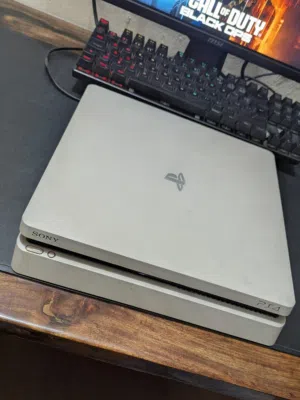 بلايستيشن فور سليم  playstation 4 slim