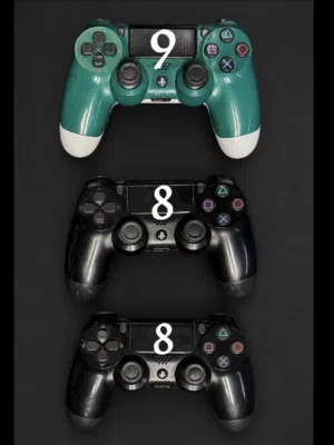 كنترولرات ps4 اصليه بحالة جيده