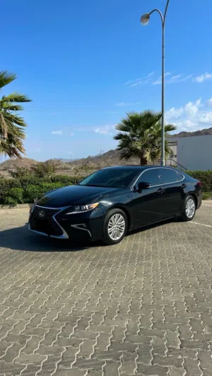 لكزس ES 350 فخامة وقوة