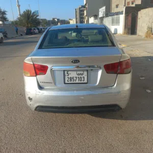 كيا سيراتو