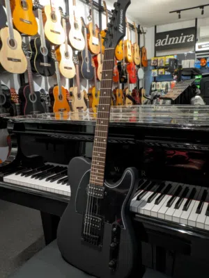 جيتار تيليكاستر مورينو HH مع شنتة و كيبل