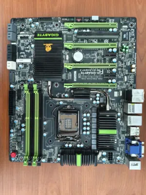الوحه من GIGABYTE 1G sniper 3