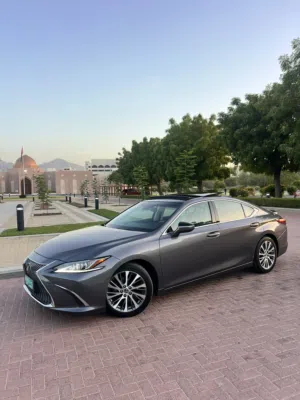 Used Lexus ES in Muscat