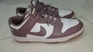 Casual Shoes . Nike . 42.5 . Used3