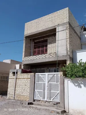 بيت للبيع طابو صرف المساحه 110 متر الواجهه 5 ونص والنزال 20 بناء حديث سنه 2025 العنوان بغداد سبع الب